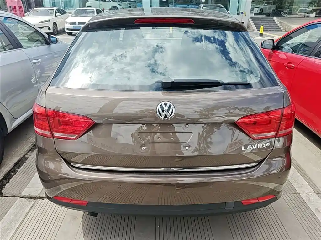 Volkswagen Gran Lavida 2015 — фото 6