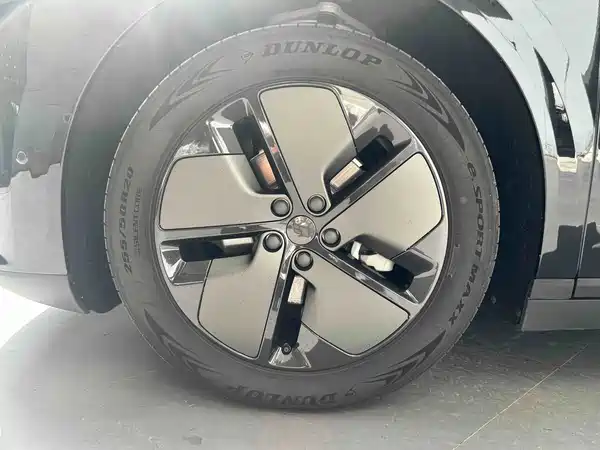 Li Auto i6 2026