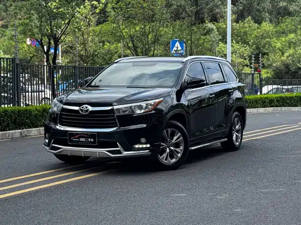 Toyota Highlander 2016