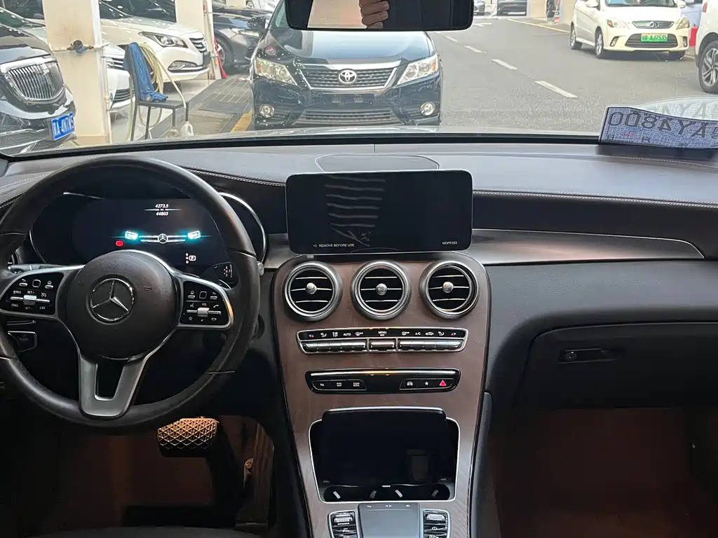 Mercedes-Benz GLC 2023 — фото 4