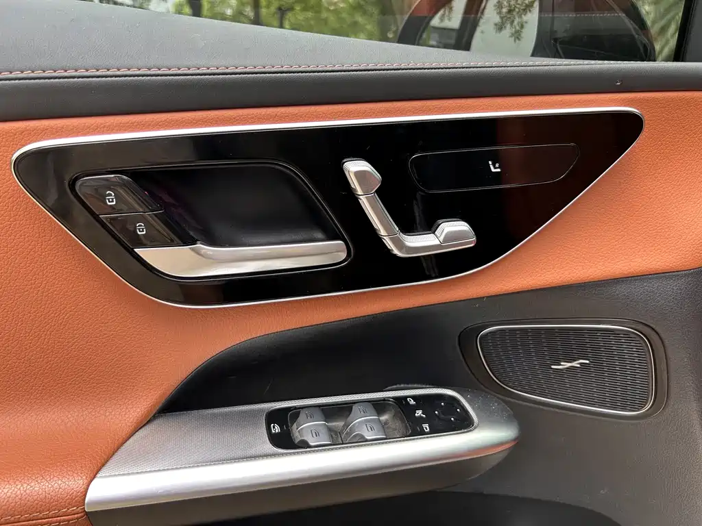 Mercedes-Benz GLC 2023 — фото 11