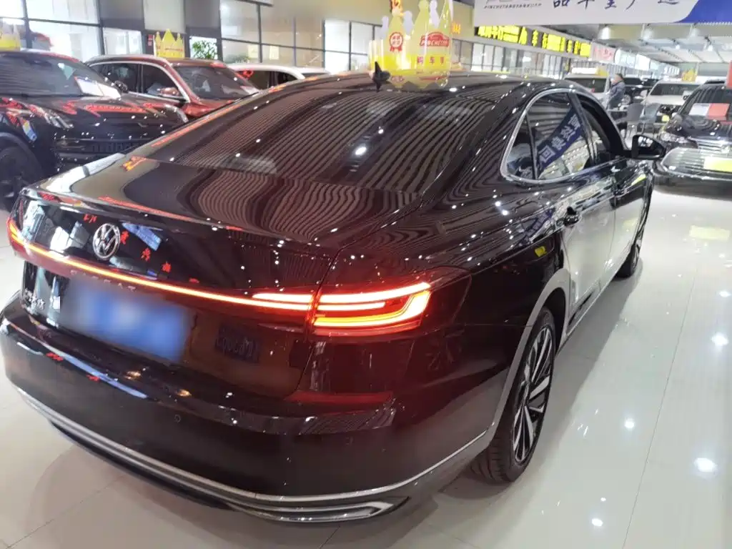 Volkswagen Passat 2022