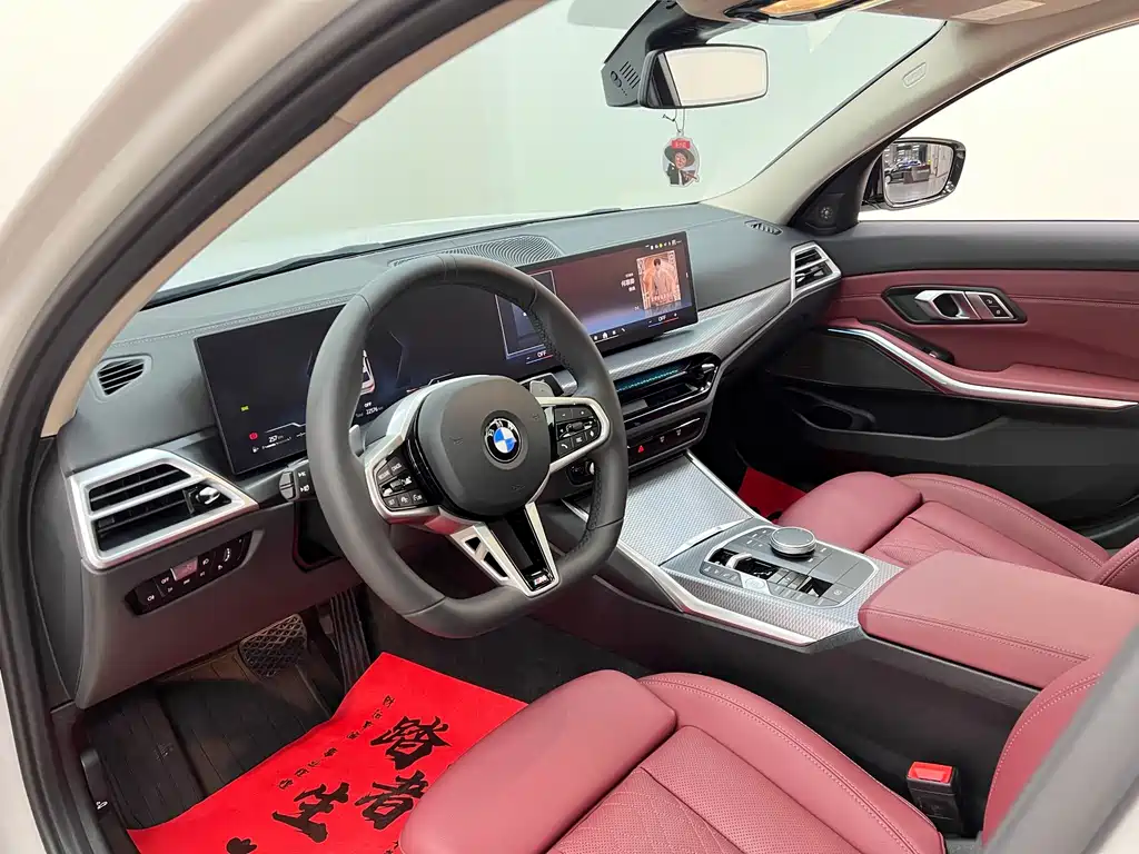 BMW 3 Series 2025 — фото 10