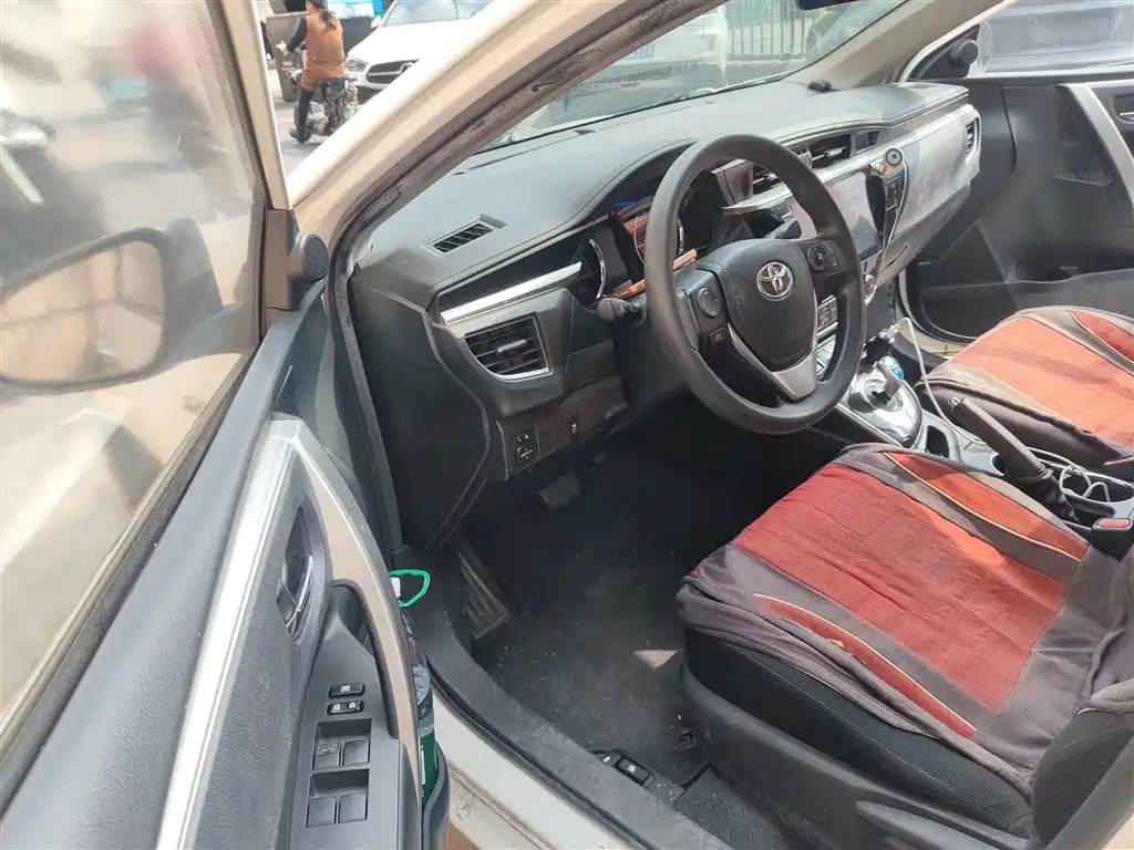 Toyota Corolla 2017 — фото 14