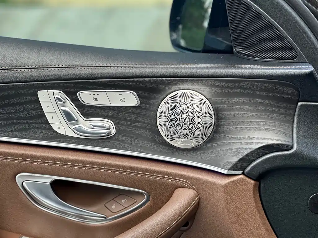Mercedes-Benz E-Class 2021 — фото 10