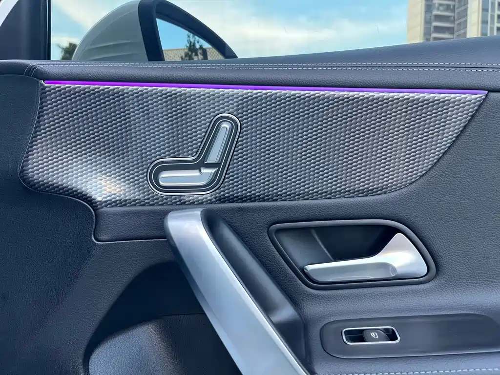 Mercedes-Benz A-Class 2022 — фото 27