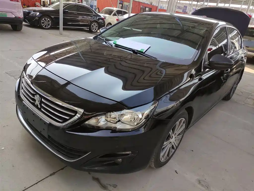 Peugeot 408 2015 — фото 1