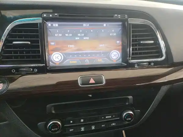 Kia K4 2015