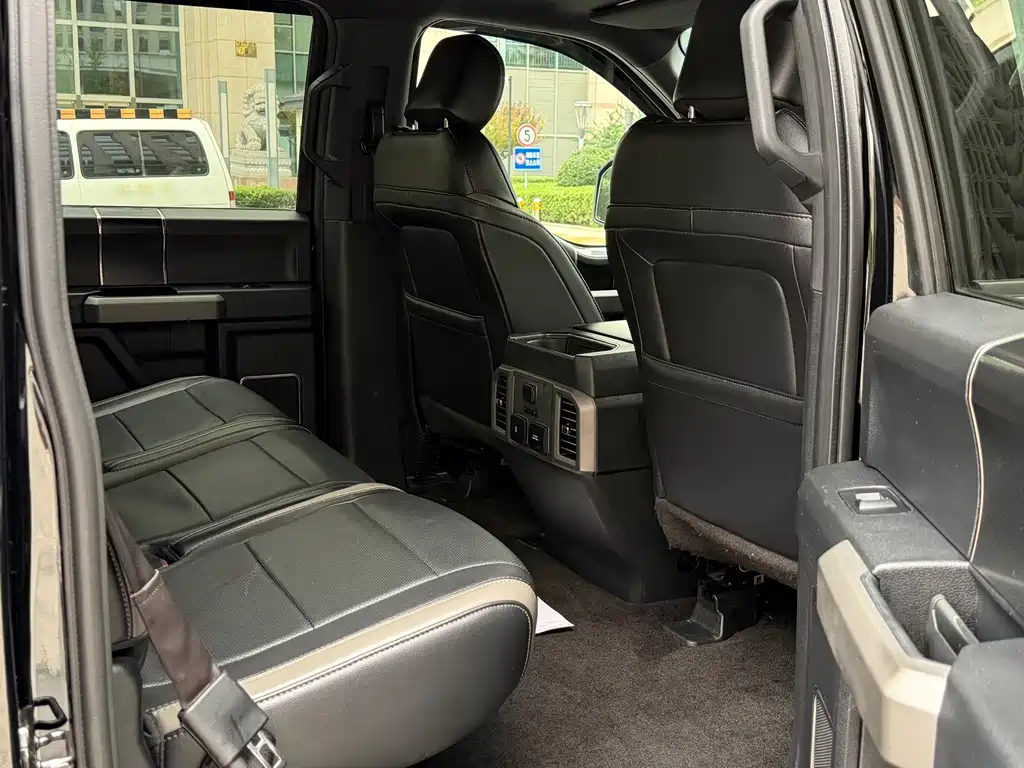 Ford F-150 Raptor 2018 — фото 16