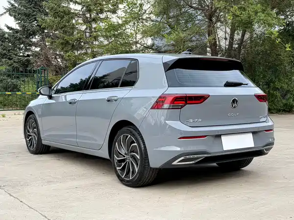 Volkswagen Golf 2023