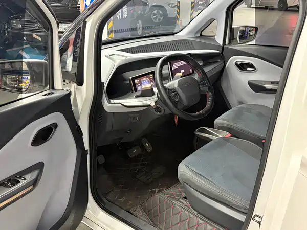 Baojun E200 2020