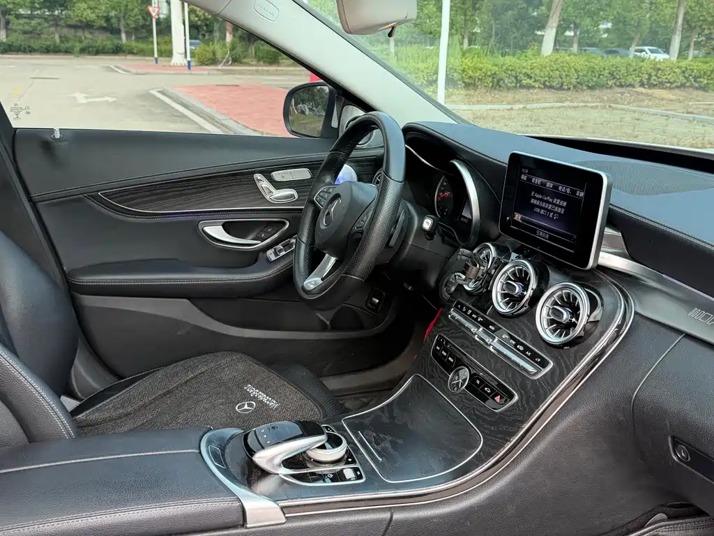 Mercedes-Benz C-Class 2017 — фото 19
