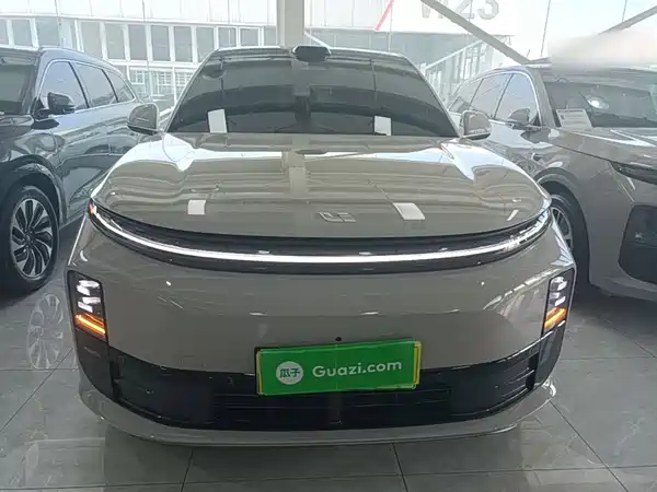 Li Auto L6 2024