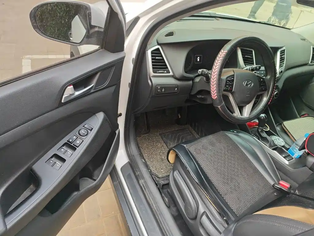 Hyundai Tucson 2016 — фото 13