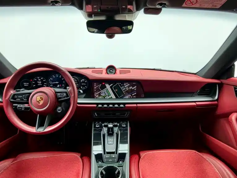 Porsche 911 2021 — фото 10