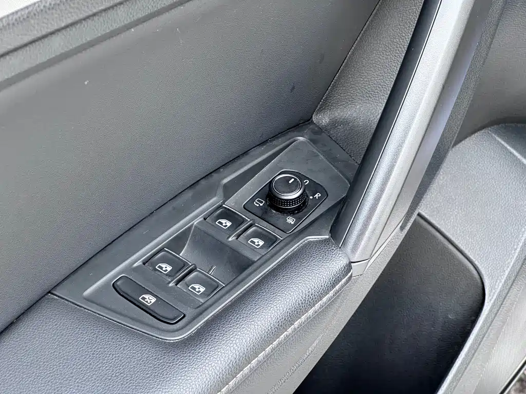 Volkswagen Tiguan L 2018 — фото 8