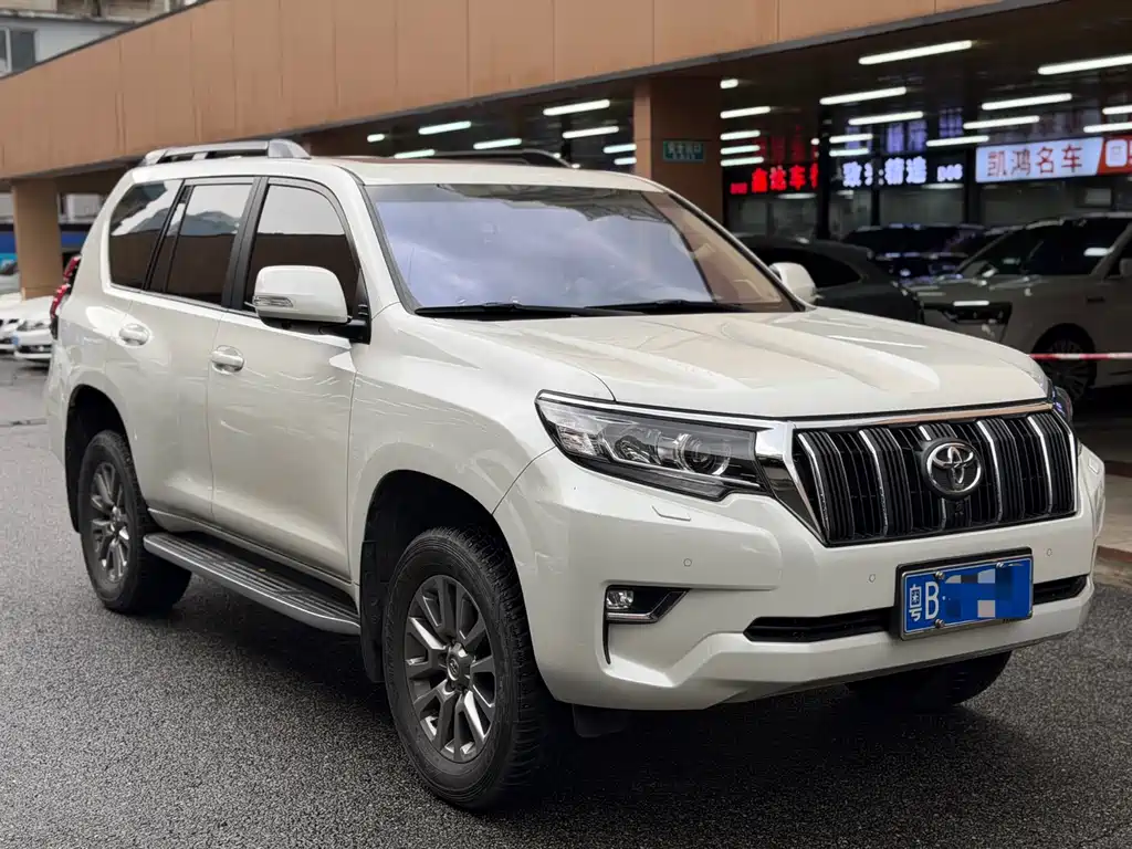 Toyota Prado 2018 — фото 3