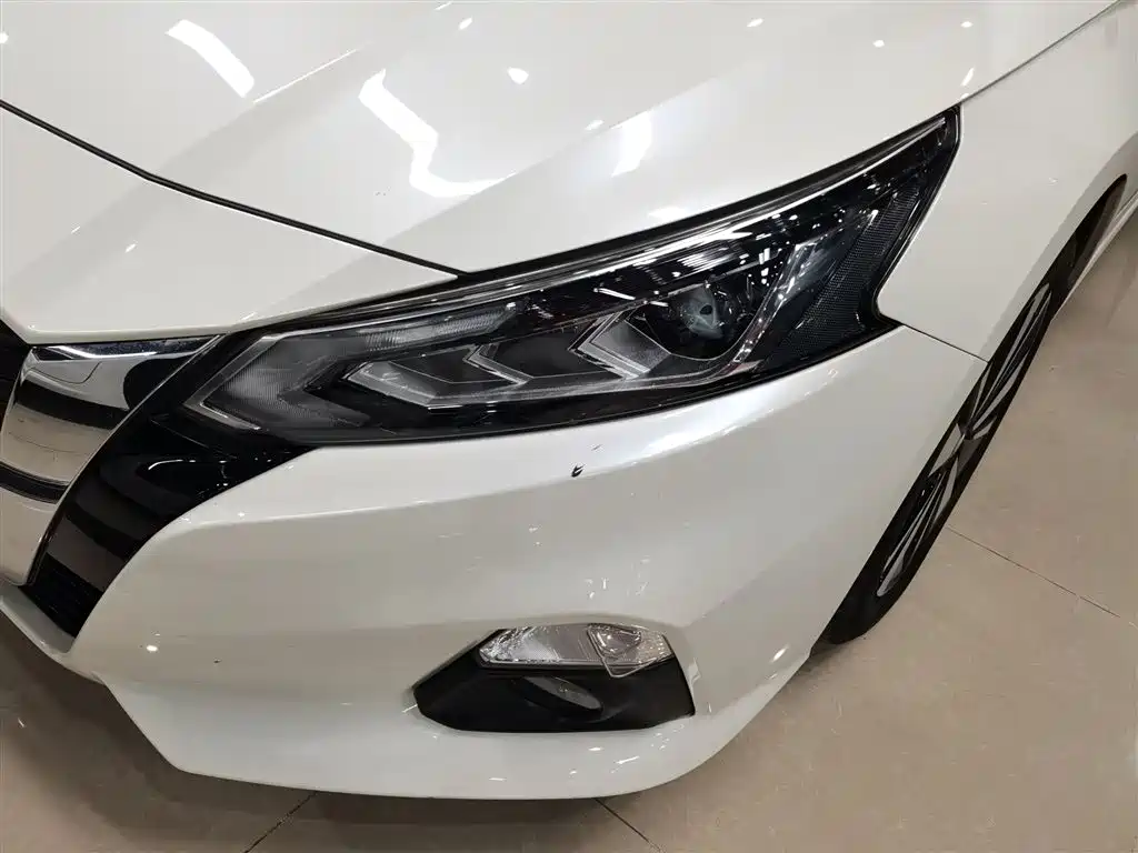 Nissan Teana 2023 — фото 23