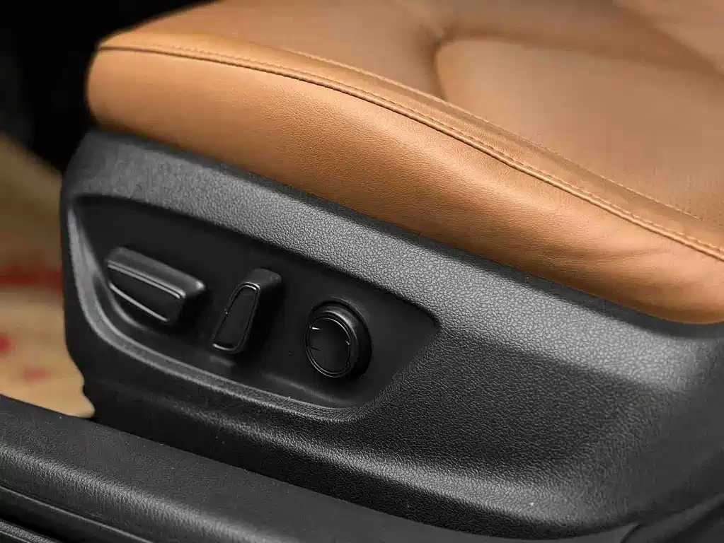 Toyota Avalon 2021 — фото 7