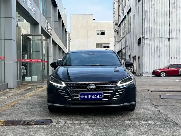 Nissan Teana 2023