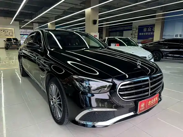 Mercedes-Benz E-Class 2022