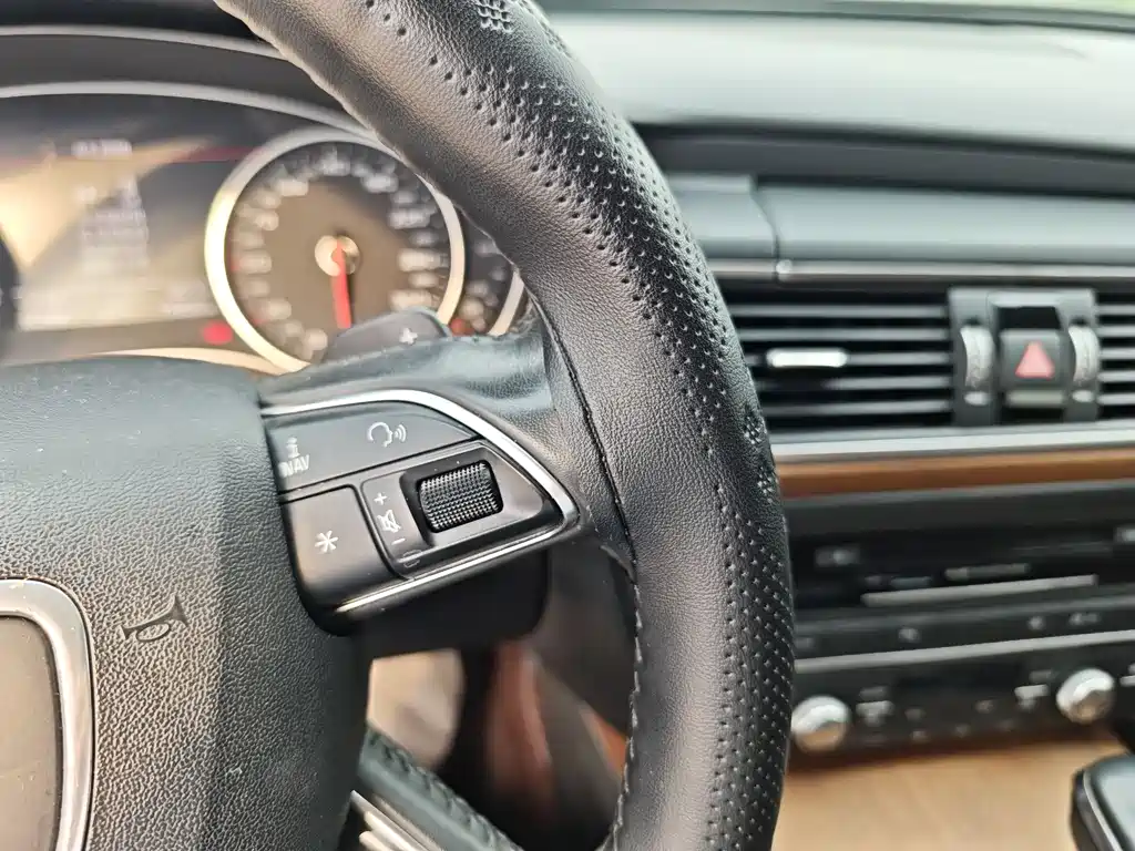 Audi A6L 2018 — фото 18