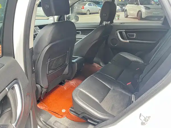 Land Rover Discovery Sport 2015