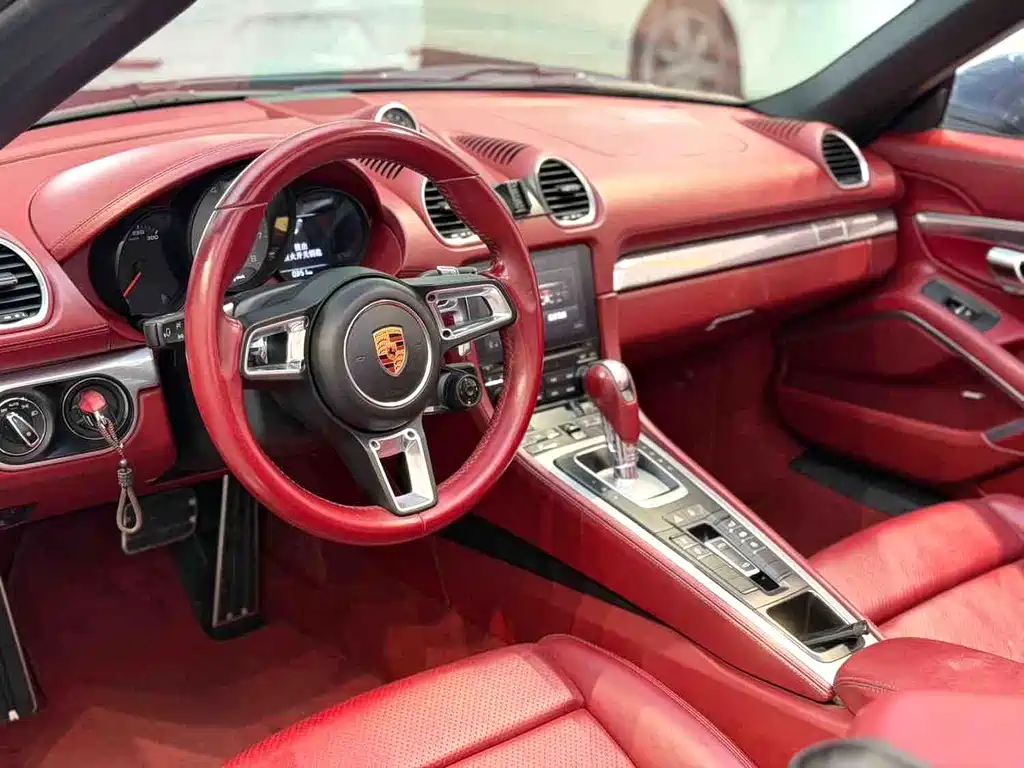Porsche 718 2016