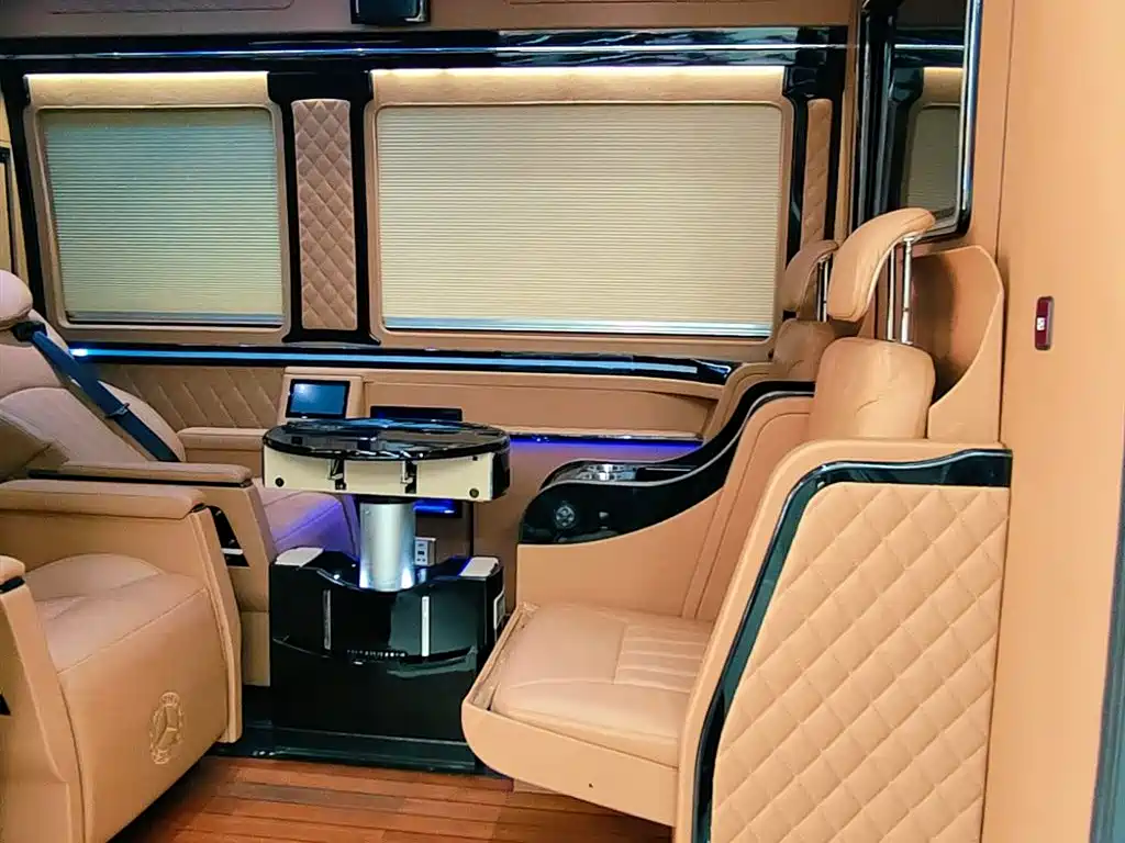 Mercedes-Benz Sprinter 2019 — фото 15