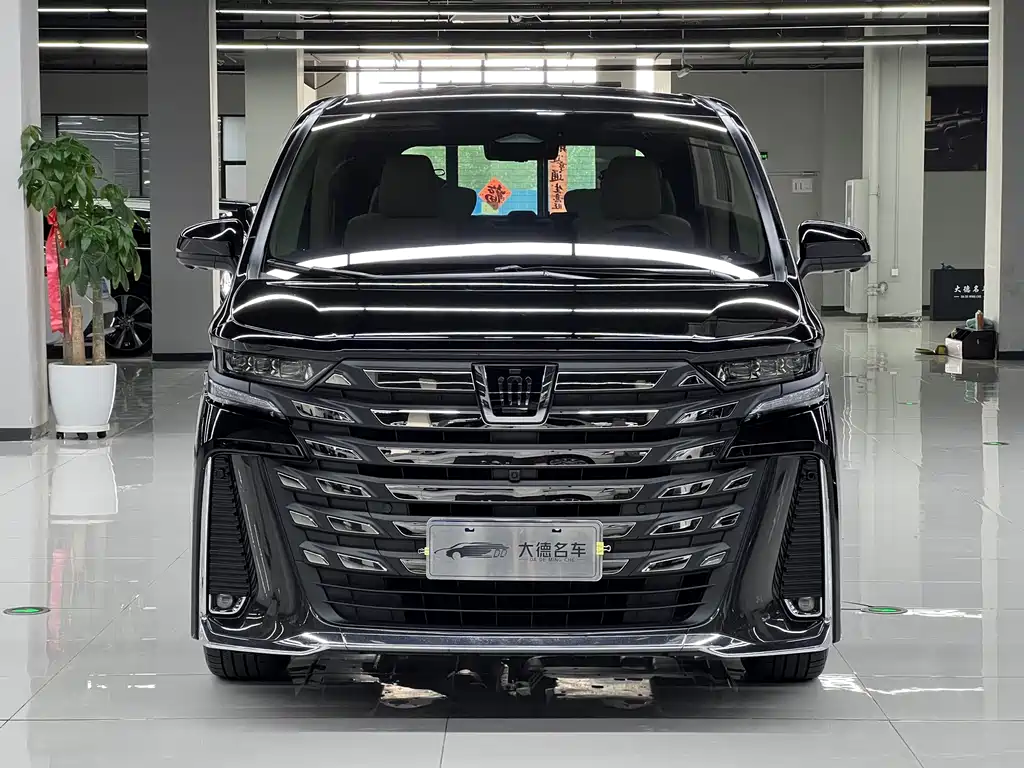 Toyota Vellfire 2024 — фото 2