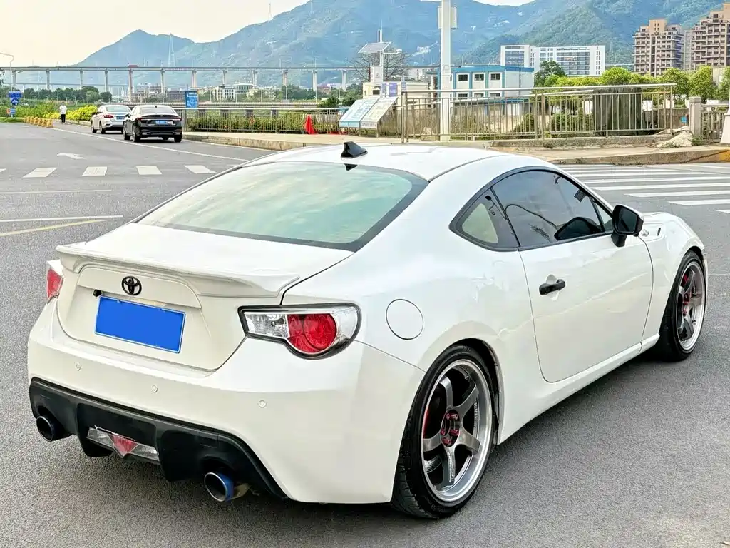 Toyota 86 2014 — фото 5