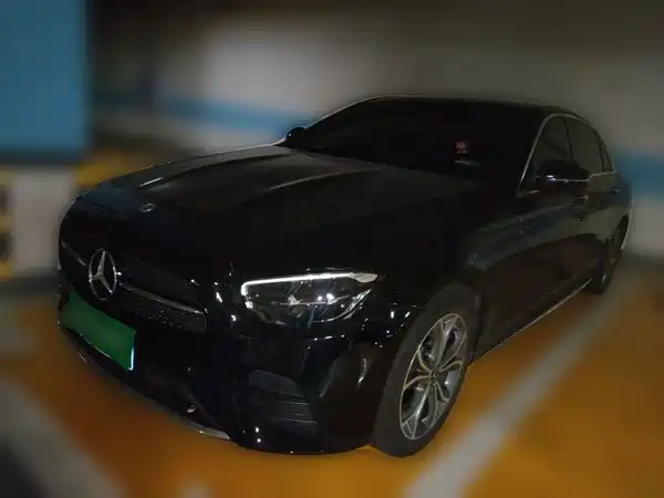 Mercedes-Benz E-Class 2022