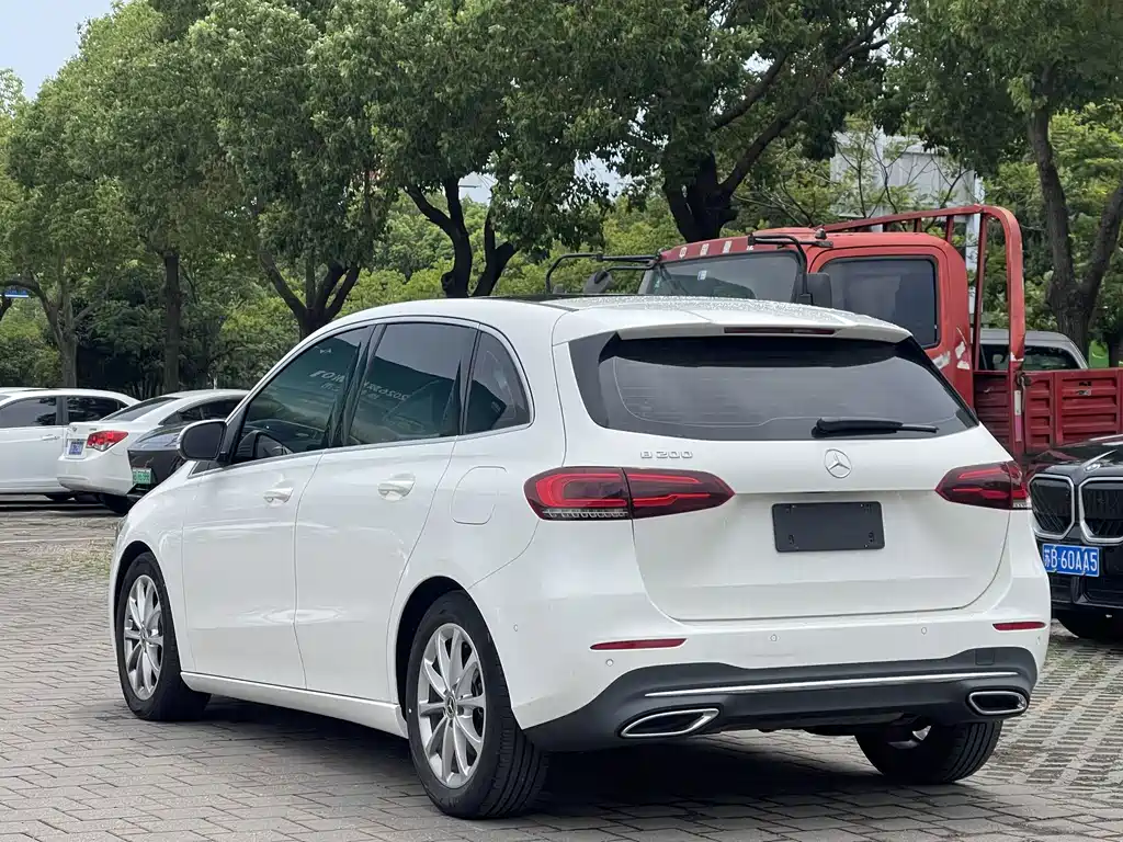 Mercedes-Benz B-Class 2020