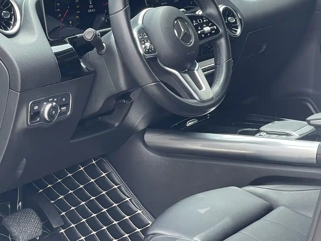 Mercedes-Benz B-Class 2020