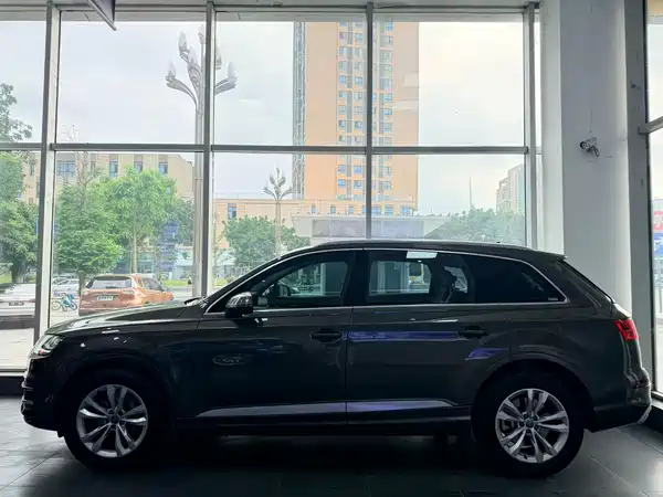 Audi Q7 2016
