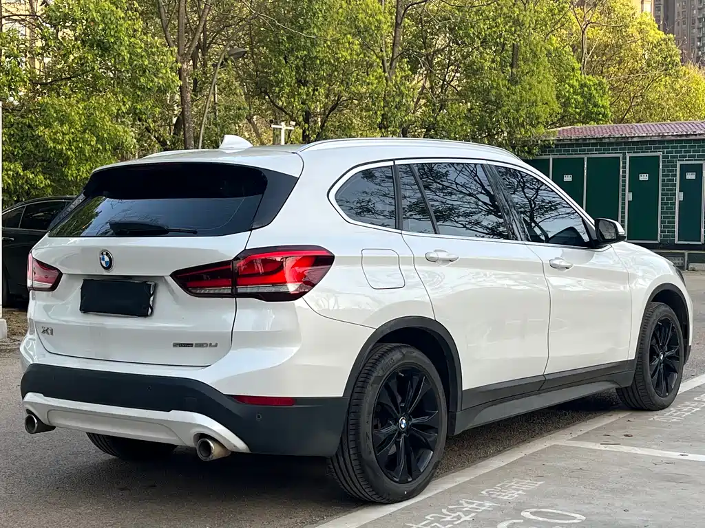 BMW X1 2021 — фото 7