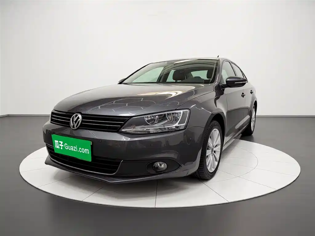 Volkswagen Sagitar 2014