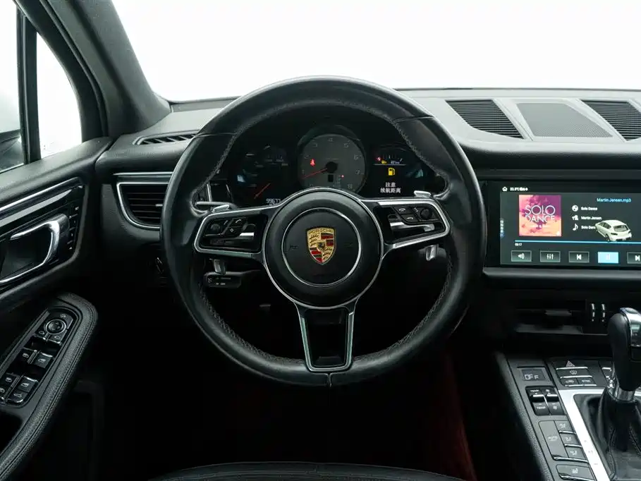 Porsche Macan 2015 — фото 21