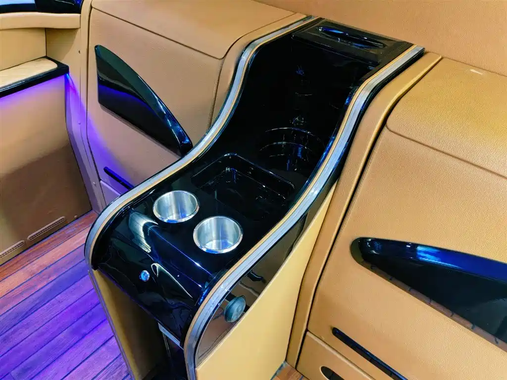 Mercedes-Benz Sprinter 2019 — фото 28