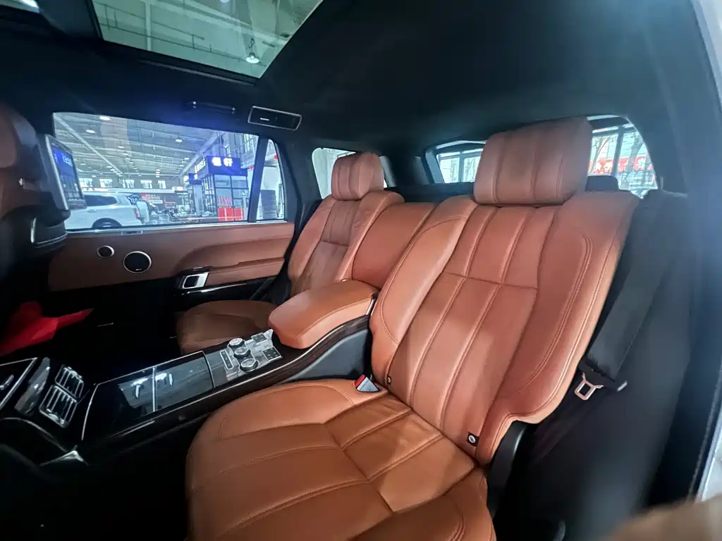 Land Rover Range Rover 2017 — фото 30
