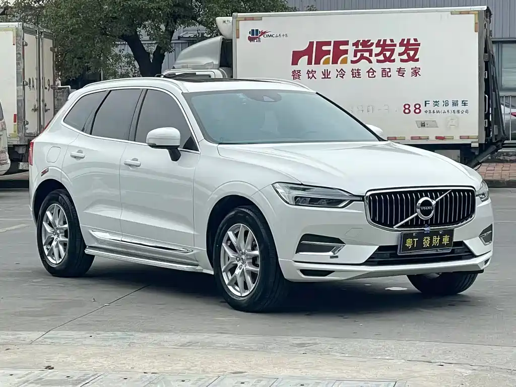 Volvo XC60 2020 — фото 3
