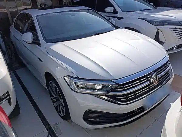 Volkswagen Sagitar 2023