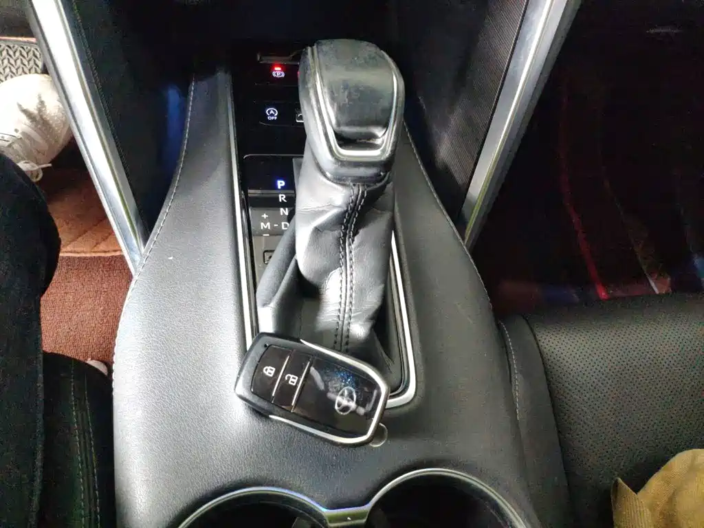 Toyota Harrier 2021 — фото 14