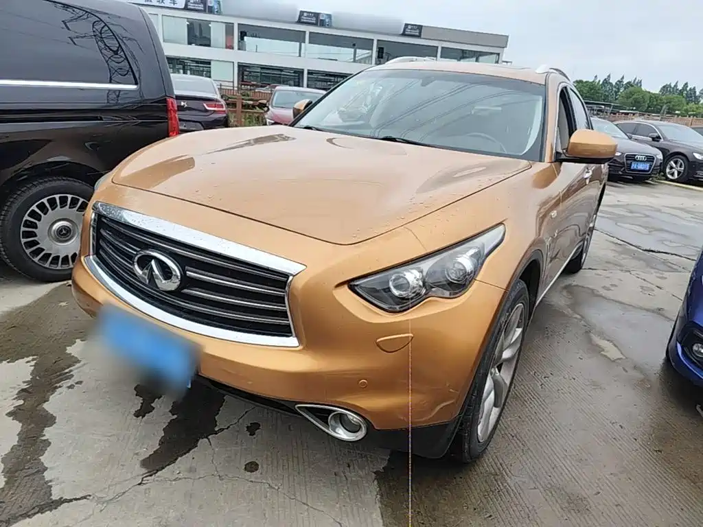 Infiniti QX70 2016