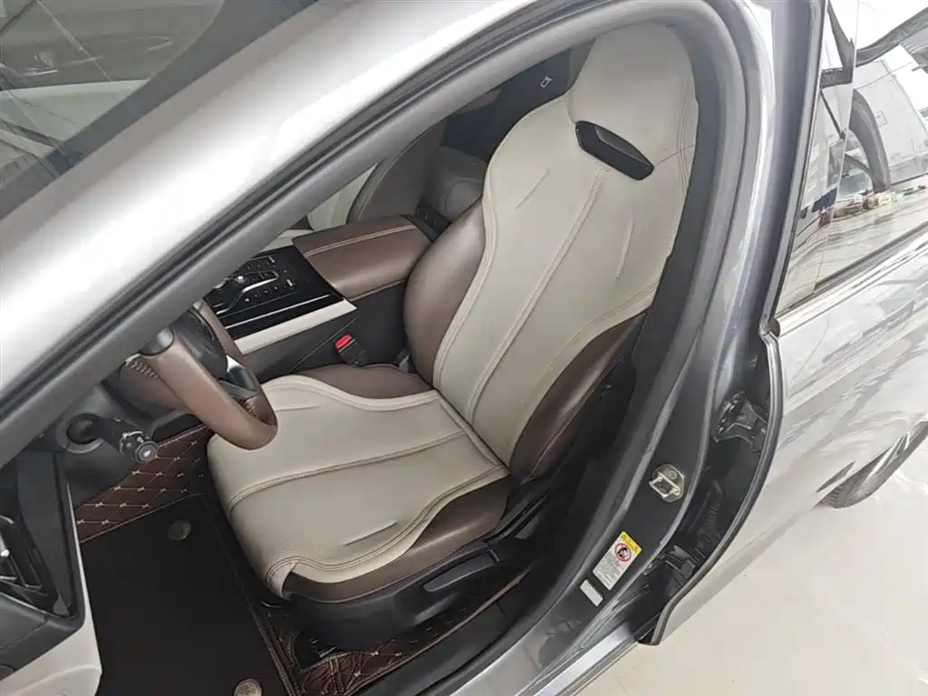 BYD Qin PLUS 2023 — фото 15