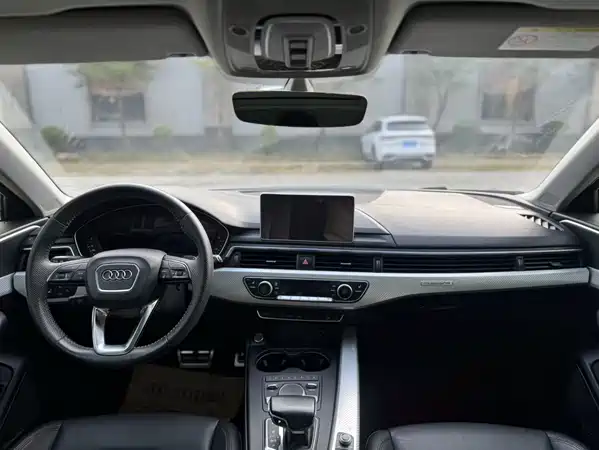 Audi A4 2017