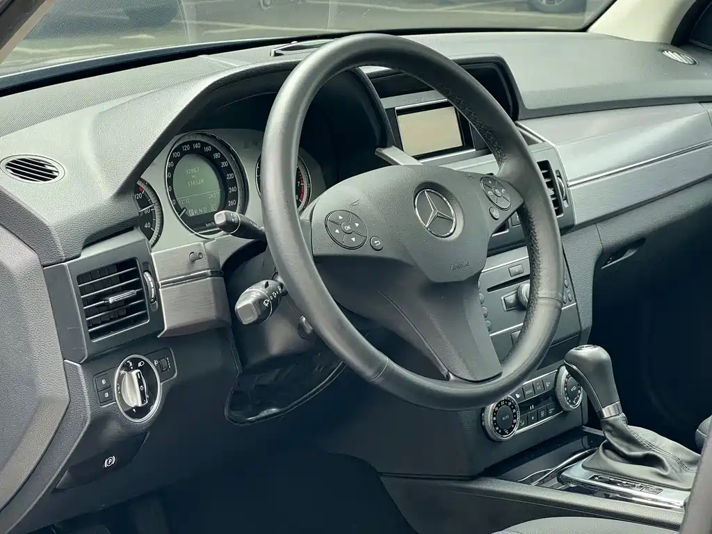 Mercedes-Benz GLK-Class 2011 — фото 15