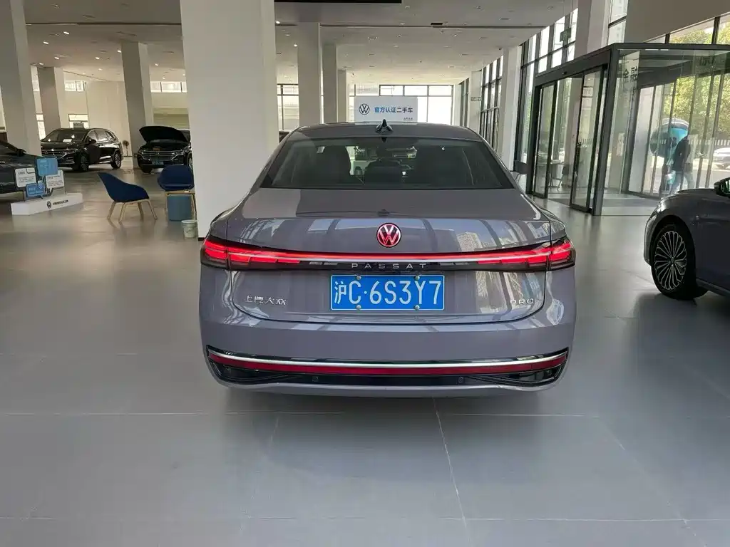 Volkswagen Passat 2024