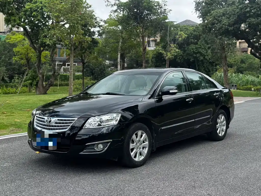 Toyota Camry 2008 — фото 1