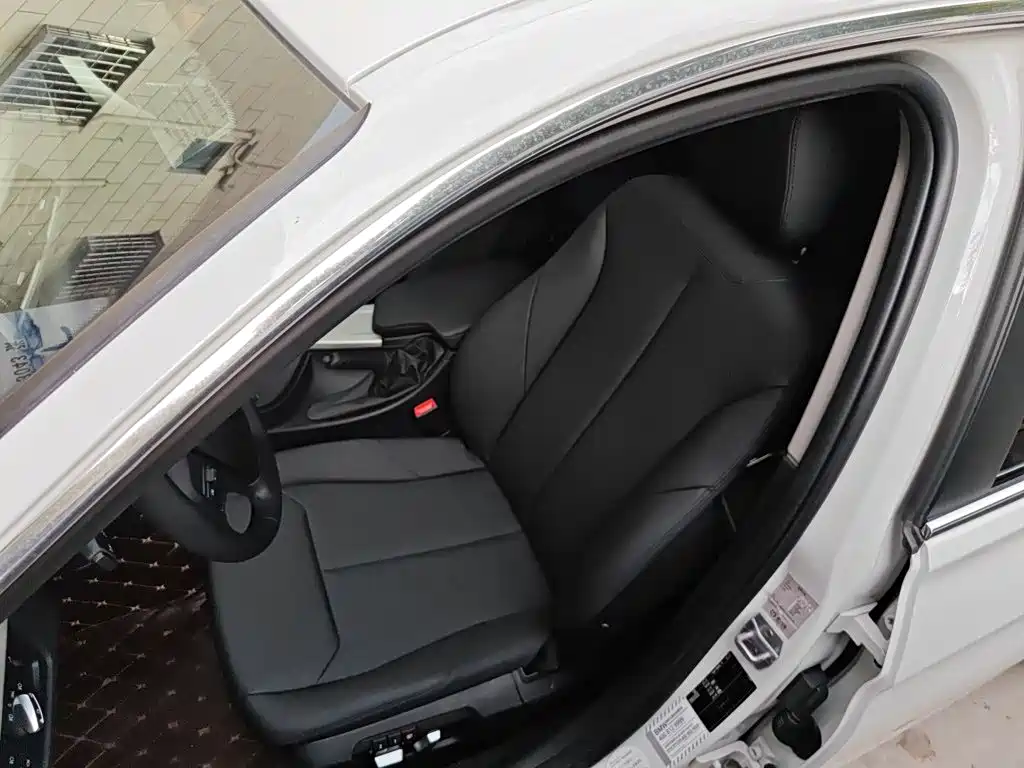 BMW 3 Series 2016 — фото 15